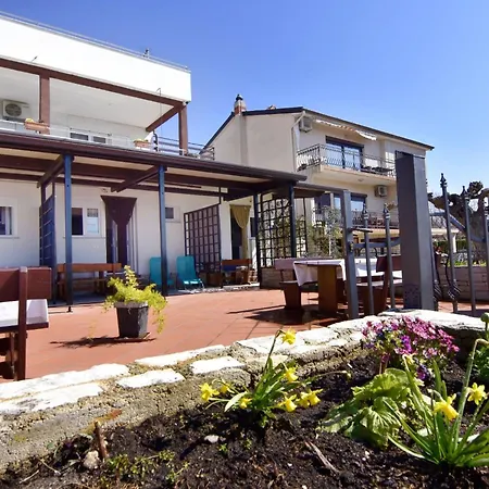 Apartman In Mit Schoener Terrasse By Interhome